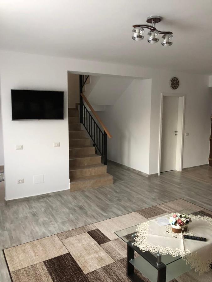 Aleria de piatra Aparthotel Piatra Neamţ Esterno foto