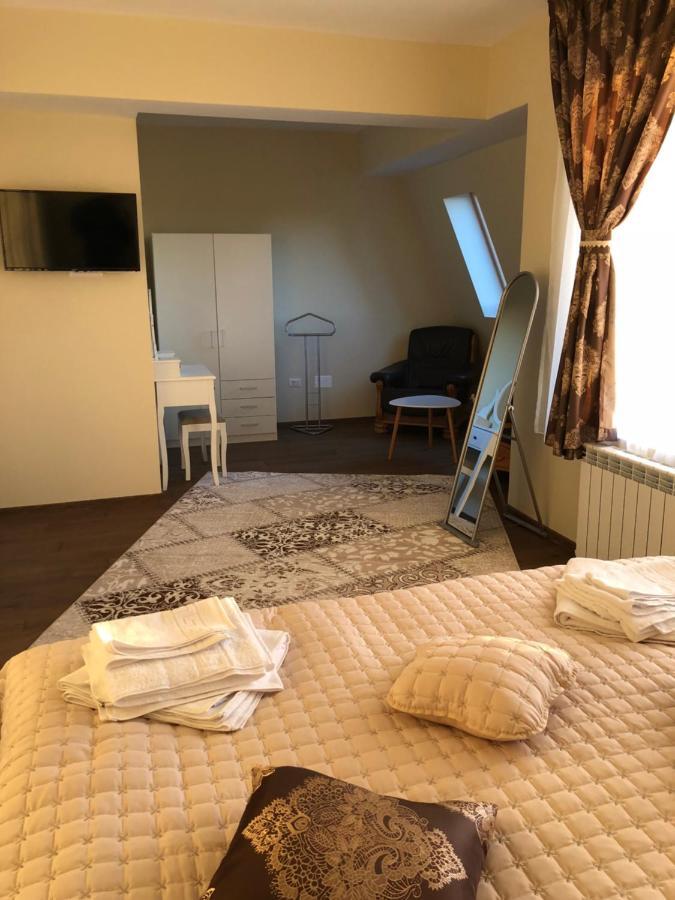 Aleria de piatra Aparthotel Piatra Neamţ Esterno foto