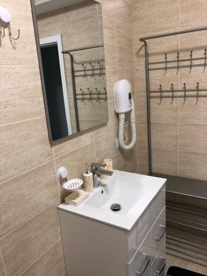 Aleria de piatra Aparthotel Piatra Neamţ Esterno foto