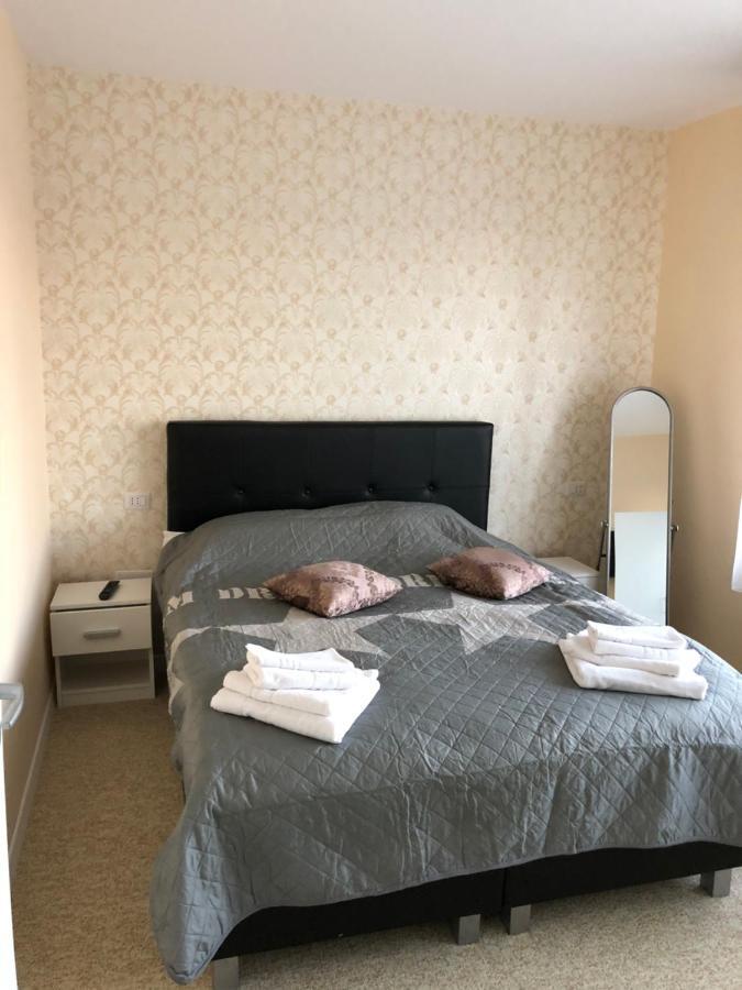 Aleria de piatra Aparthotel Piatra Neamţ Esterno foto