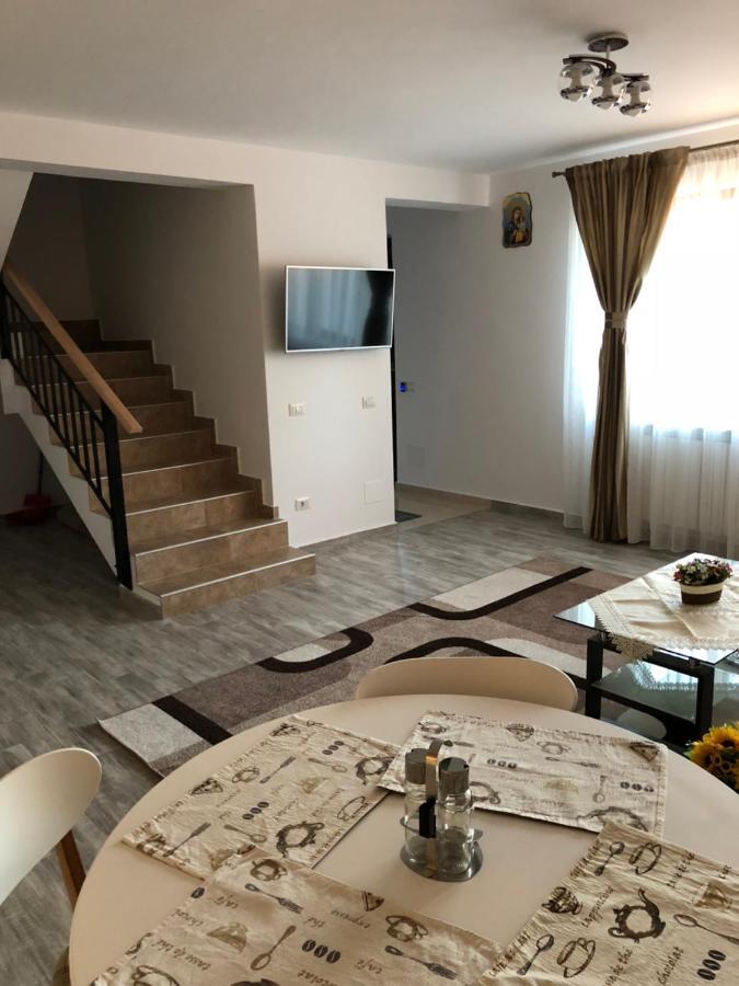 Aleria de piatra Aparthotel Piatra Neamţ Esterno foto