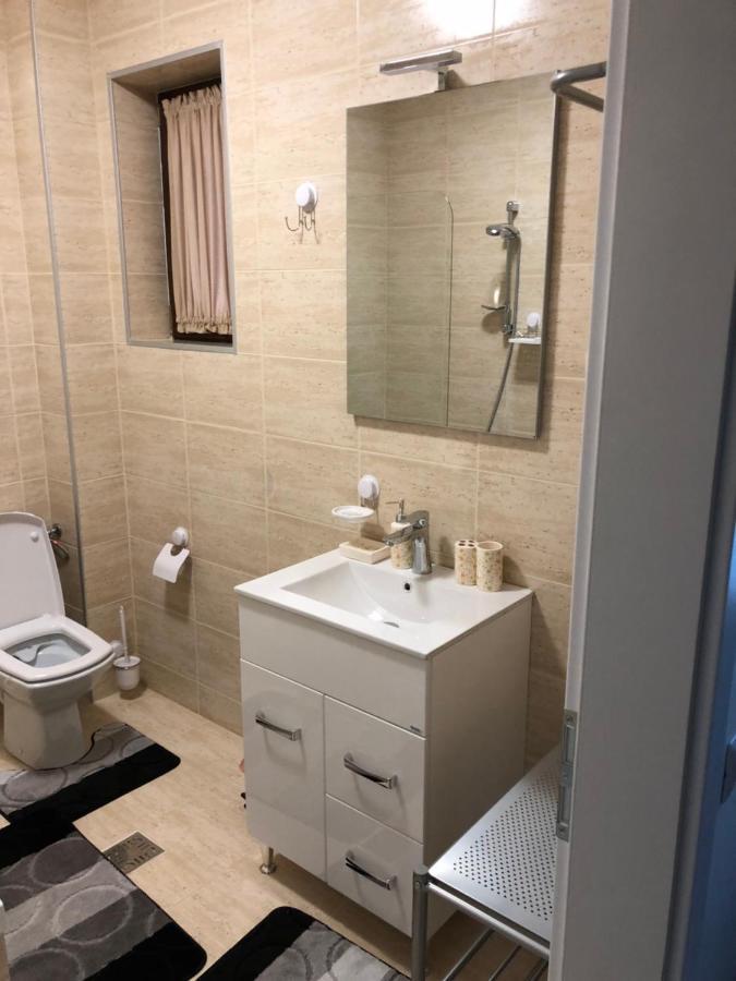 Aleria de piatra Aparthotel Piatra Neamţ Esterno foto